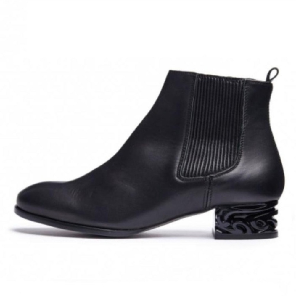MIISTA Ashlynn Chelsea Ankle Boots